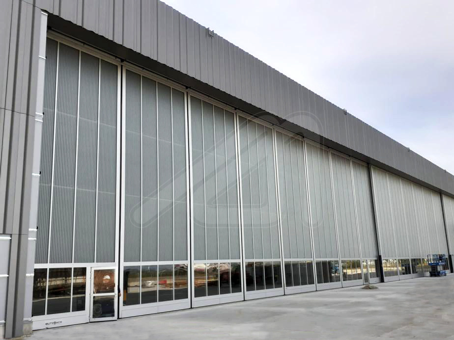 Portes d’hangar de grans dimensions